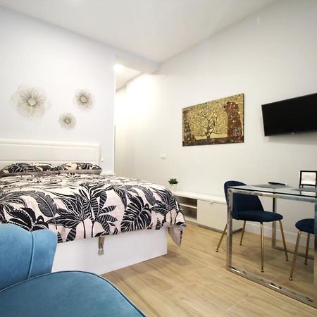 Apartamento En Embajadores Madrid Eksteriør billede