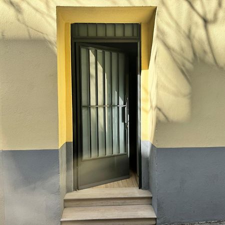 Apartamento En Embajadores Madrid Eksteriør billede