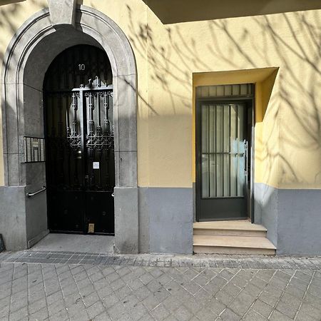Apartamento En Embajadores Madrid Eksteriør billede